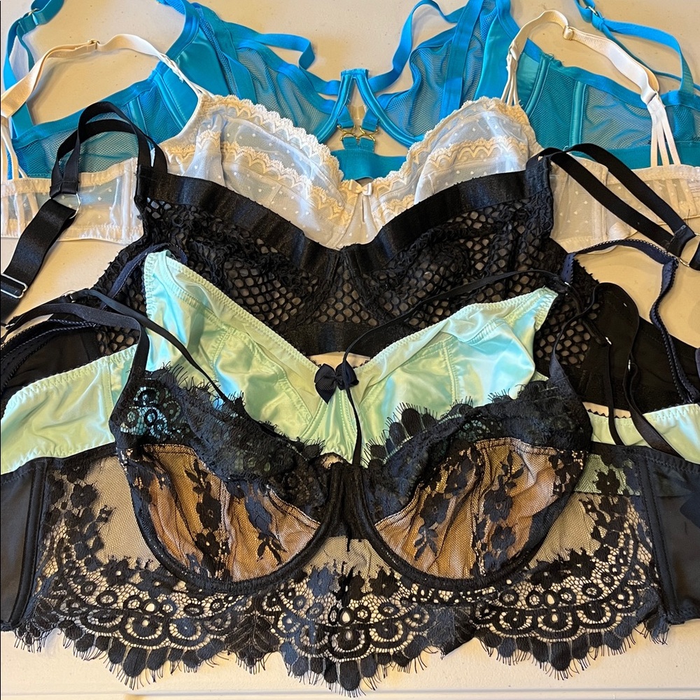 Lot of 5 Fun Bras - 38D